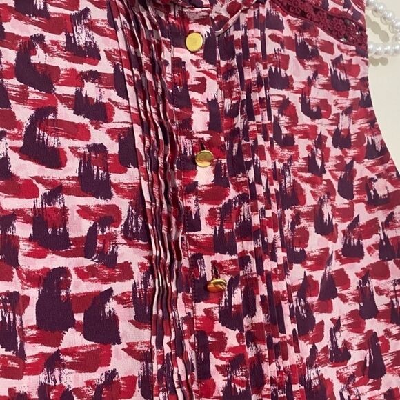 Kate Spade Pintuck Gold Button Sleeveless Silk Top SIZE XS - Picture 3 of 6